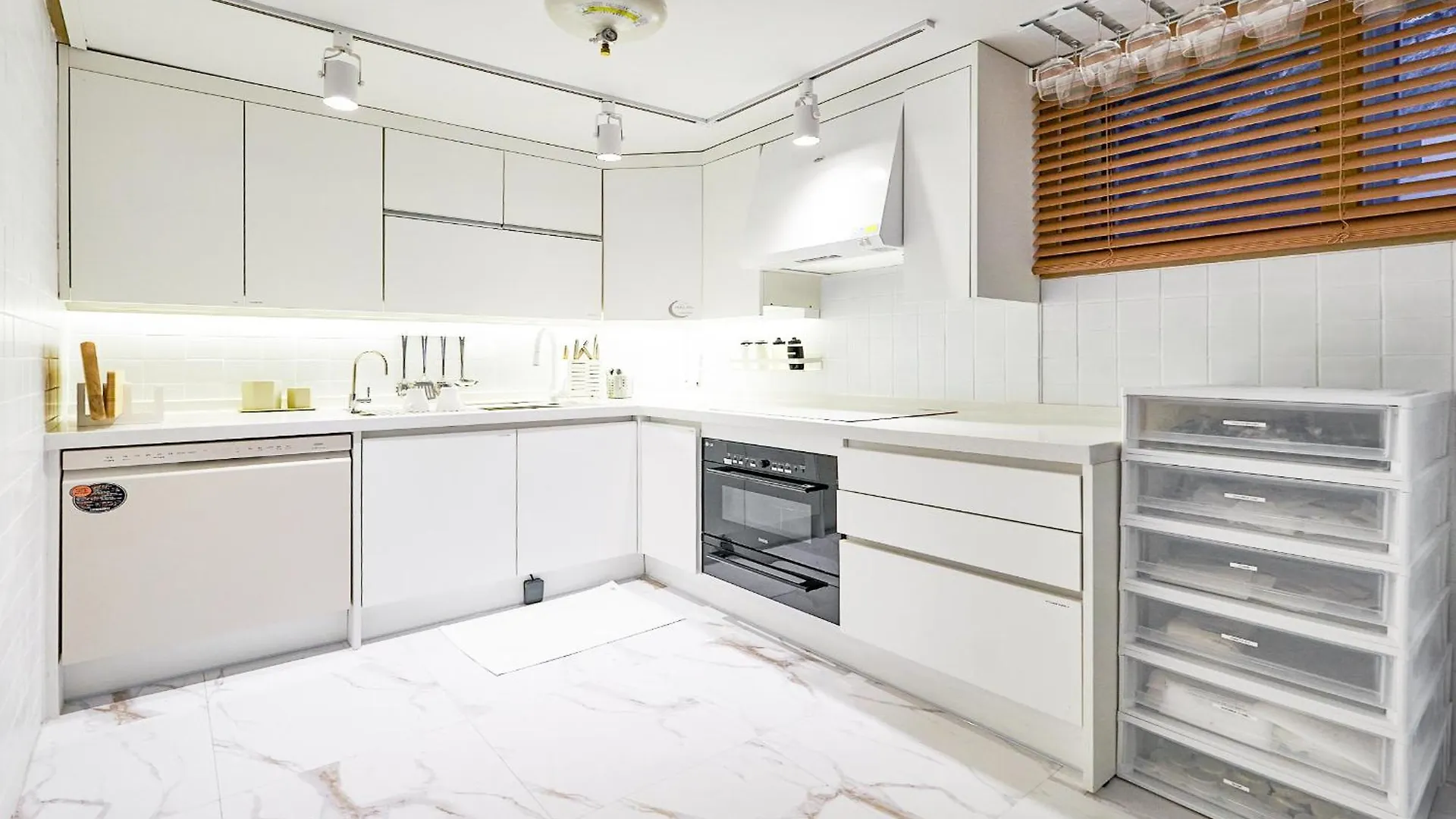 Sa Tailored Service Urban Retreat Home Near Metro Seoul 0*,  South Korea